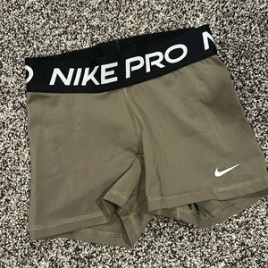 Nike Pro 3” Shorts Size Small